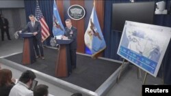 Пит Хегсет и Дэн Кейн на пресс-конференции в Пентагоне, Вашингтон, 22 июня 2025 года