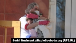 Верховна Рада, нові обмеження і коронавірус: як минув тиждень карантину в Києві – фоторепортаж