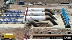 Нафтовий термінал у Козьміно, Росія, фото ілюстративне