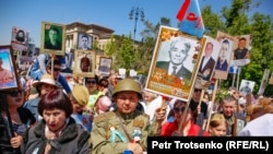 Жеңиш күнүнө арналган Алматыдагы "Өлбөс полктун" жүрүшү. 2019-жыл, 9-май.