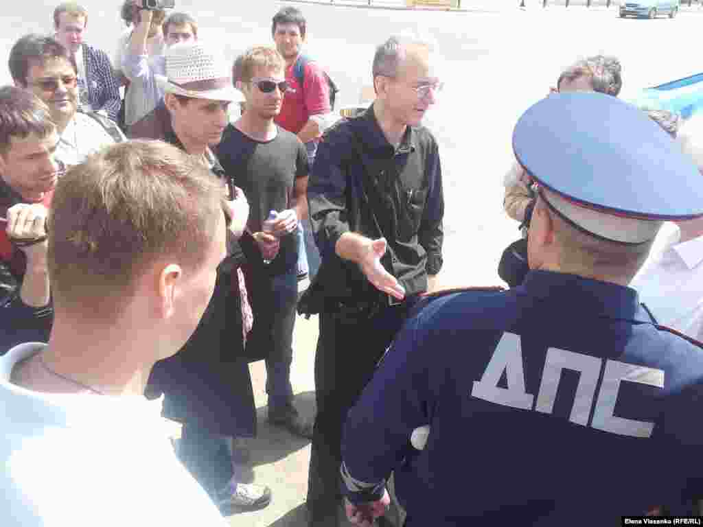 Russia--A rally of buses drivers in support of former candidate for mayor of Astrakhan Oleg Shein 14 of april, 13Apr2012