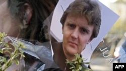 В отравлении Александра Литвиненко британская прокуратура обвиняет другого бывшего сотрудника спецслужб РФ, ныне депутата Госдумы от ЛДПР Андрея Лугового