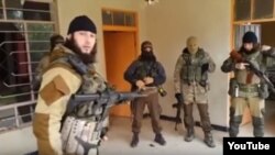 Иракъ -- Аш Шишани Абу СайфуллахIа къамел деш яьккхинчу видеон сурт. 