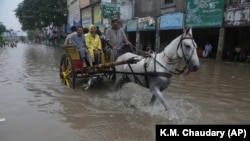 تصویر آرشیف: سرازیر شدن سیلاب ها در بخش های از ایالت بلوچستان پاکستان نیز خساراتی وارد کرده است