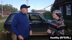 Җирле хуҗалык рәисе Рөстәм Хәмизуллин һәм клуб мөдире Валентина Романова