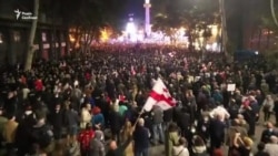 Тисячі людей у Тбілісі вимагали звільнити Саакашвілі – відео