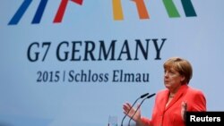 Федеральный канцлер ФРГ Ангела Меркель выступает на пресс-конференции по окончании встречи "Большой семерки" в замке Эльмау
