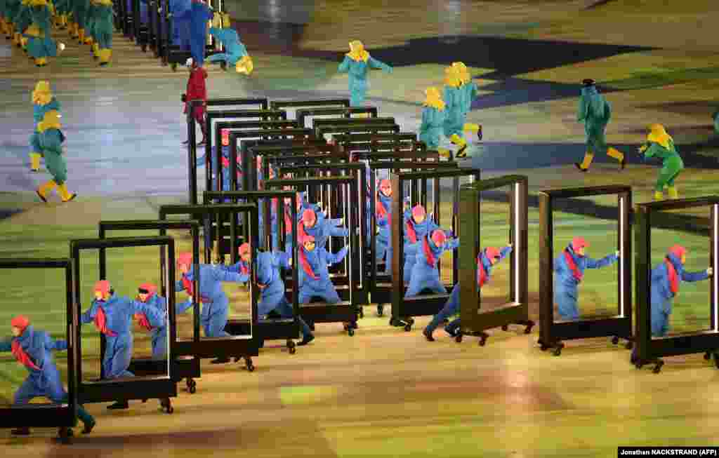 Пхёнхчаң-2018 Кышкы Олимпиадасынын ачылыш аземиндеги&nbsp;сүрөтчүлөр.