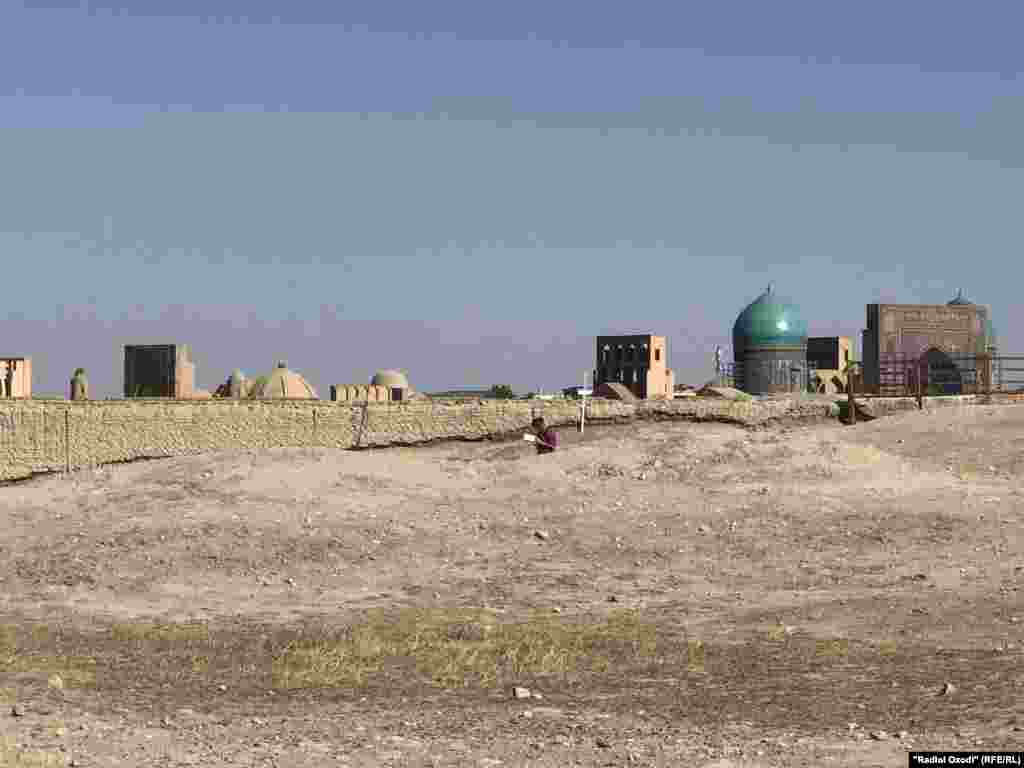 Нигоҳе аз баландии арки Бухоро