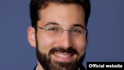 Заступник директора програм Росії та Євразії Фундації Карнегі Метью Рожанський