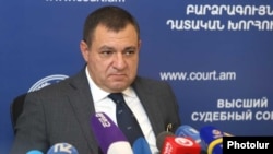 Председатель Высшего судебного совета (ВСС) Рубен Вардазарян на пресс-конференции, Ереван, 4 сентября 2019 г․