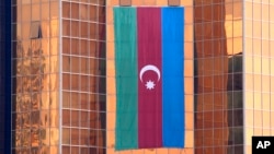 Флаг Азербайджана, иллюстративное фото