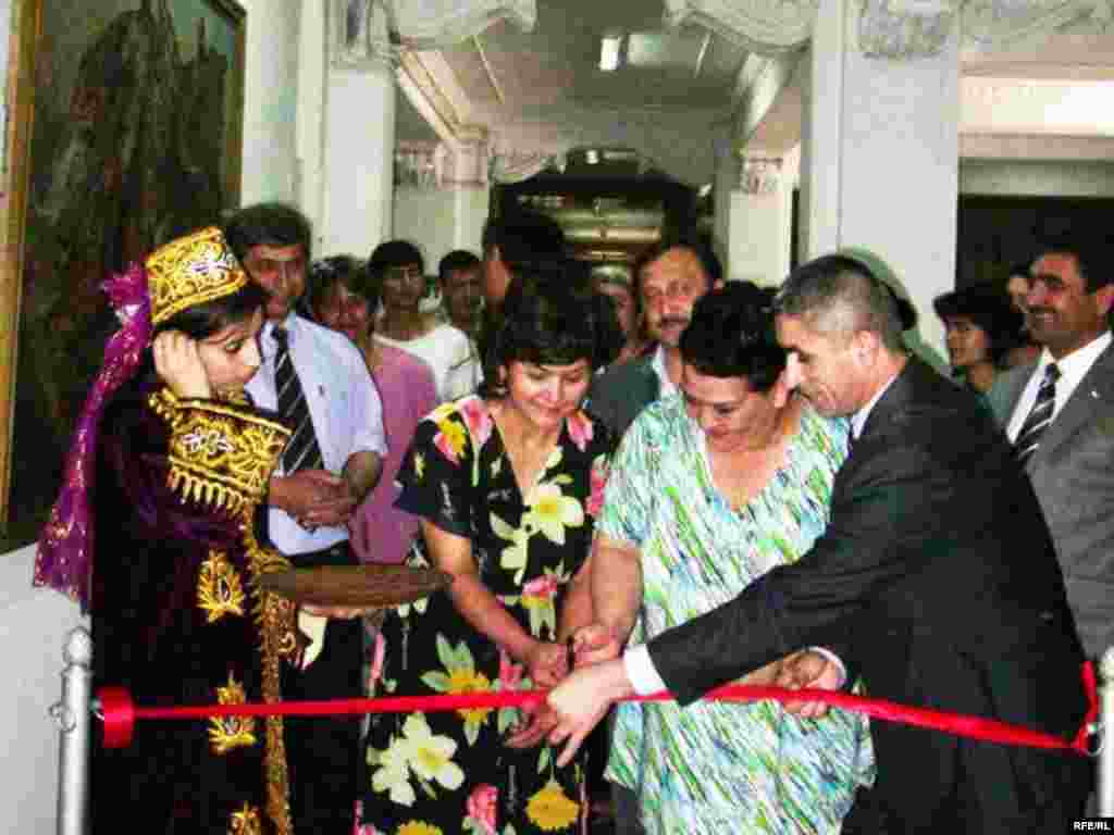 Намоишгоҳ дар осорхонаи Беҳзод #14