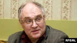 Лев Гудков: "Страхи очень устойчивы, и они не сильно меняются"