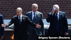 Владимир Путин, Аслан Бжания, Александр Лукашенко, июнь 2020 года