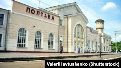 Близько 23:00 26 квітня в деяких районах Полтави й передмістях багато хто чув «звуки, схожі на вибухи»