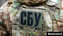 За даними слідства, Подоляка бере участь в інформаційно-психологічних операціях російських спецслужб і регулярно виступає на російському телебаченні