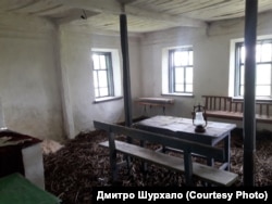 У цій будівлі 19 вересня 1941 року відбулося останнє засідання військової ради Південно-Західного фронту