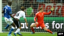 20нче минут, Марио Балотелли, 1-0