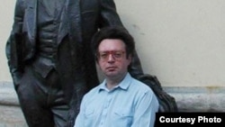 Культуролог Михаил Золотоносов