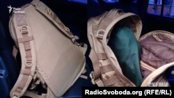 Фото рюкзаків, які нібито були закуплені для МВС, з'явилося в мережі після виходу розслідування програми «Схеми» на початку року