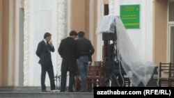 Aşgabatdaky saýlaw uçastogy (arhiw)