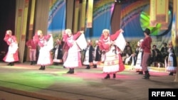 "Бәрмәнчек" җыр-бию ансамбле