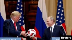 Трамп менен Путин Хелсинкидеги басма сөз жыйынында. 16-июль, 2018-жыл. 