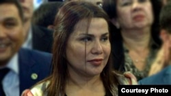 Yulduz Usmonova Shavkat Mirziyoyevni tabriklash tadbirida (Qalampir.uz fotosurati).