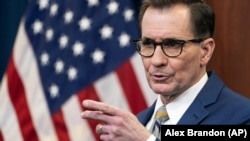 «Ми не бачимо ознак того, що в західну допомогу цілилися, влучили чи знищили її», – сказав Джон Кірбі