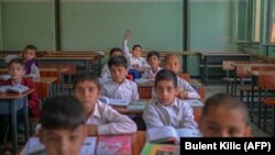 دانش آموزان لیسه استقلال کابل