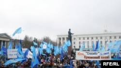 Антикризисно-предвыборный митинг в Симферополе собрал 5 тысяч крымчан