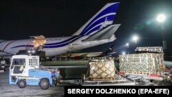 Цей пакет, який включає критично важливі засоби протиповітряної оборони та боєприпаси. Фото ілюстративне 