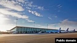 Аэропорт в городе Ольборг на севере Дании, где также размещается авиабаза военно-воздушных сил страны, вечером 24 сентября закрыли после появления нескольких беспилотников.