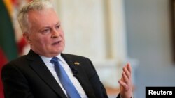 «Ми зробимо свій внесок, надавши Україні мобільні радари повітряного спостереження», – написав Науседа у соцмережі X