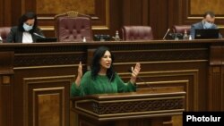 «Բարգավաճ Հայաստան» խմբակցության պատգամավոր Նաիրա Զոհրաբյան, արխիվ