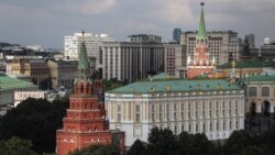 Putin Berdimuhamedowy Moskwa çagyrýar: Aşgabat Russiýany ümsüm goldaýar, Ukraina barada dymýar