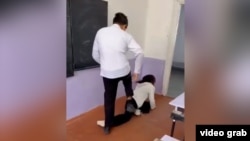 Окуя боюнча социалдык тармактарда тараган видеодон сүрөт.