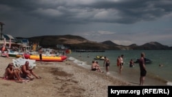 Російські туристи в Криму, архівне фото