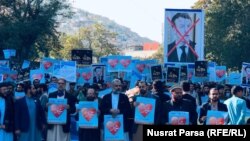 تظاهرات بر ضد امانوئل مکرون رییس جمهور فرانسه در کابل