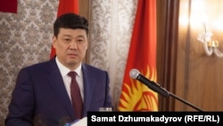 Бакыт Төрөбаев. 