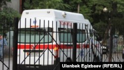 Кыргызстандын «Тез жардам» кызматынын автоунаасы. Иллюстрациялык сүрөт.