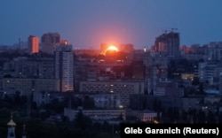 Вибух дрона під час російської атаки дронами, Київ, 7 травня 2025 року