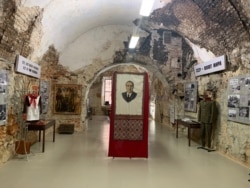 Два світи СРСР: пропаганда і переслідування