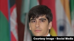 Афшин Муким