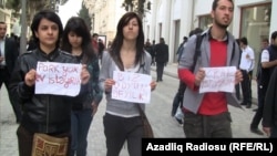 Азербайждан - Акция протеста в центре Баку, 17 апреля 2011 г.