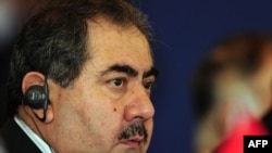 Ирактын тышкы иштер министри Хошяр Зебари Түркияда.