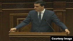 Օմբուդսմենի թեկնածու Արման Թաթոյանը Ազգային ժողովում, 22-ը փետրվարի, 2016թ.