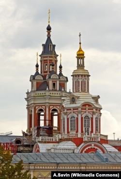 Спаський собор Заіконоспаського монастиря на території Слов’яно-греко-латинської академії у Москві. Собор споруджено за проєктом українського архітектора Івана Зарудного