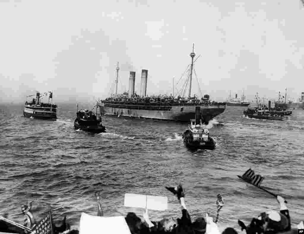 АКШ армиясынын 69-бөлүгү Биринчи Дүйнөлүк согуштан кайтып келаткан учуру.&nbsp;&nbsp;